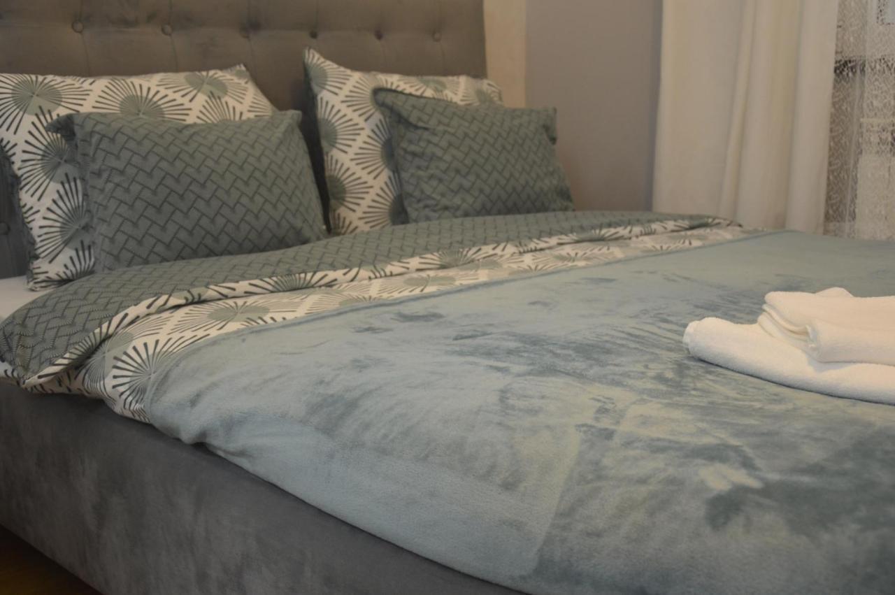 Teodora Lux Apartman Free Privat Parking Apartment Novi Sad Exterior photo
