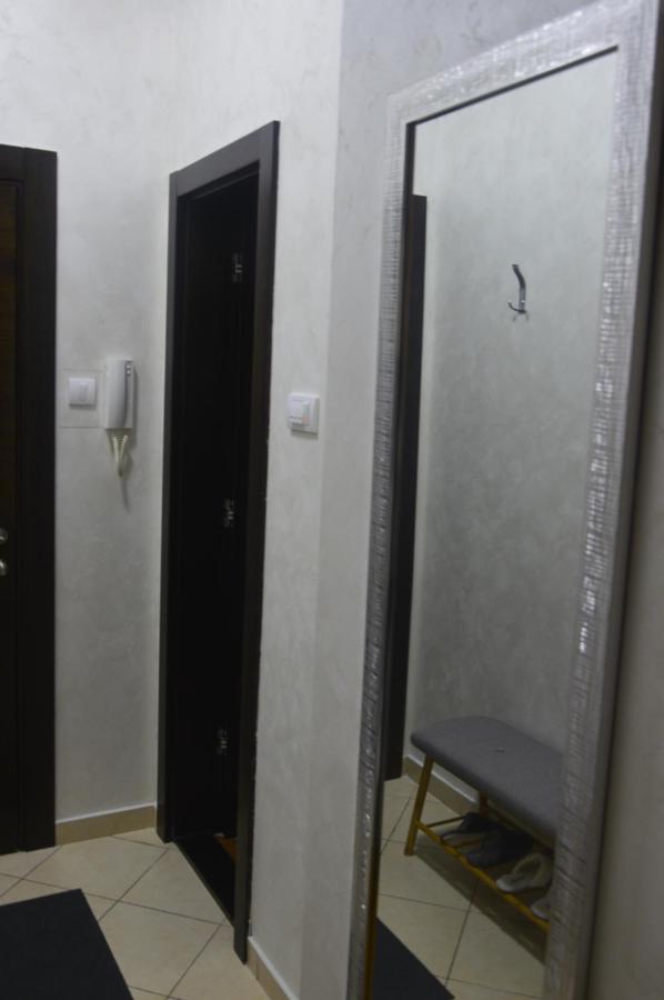 Teodora Lux Apartman Free Privat Parking Apartment Novi Sad Exterior photo